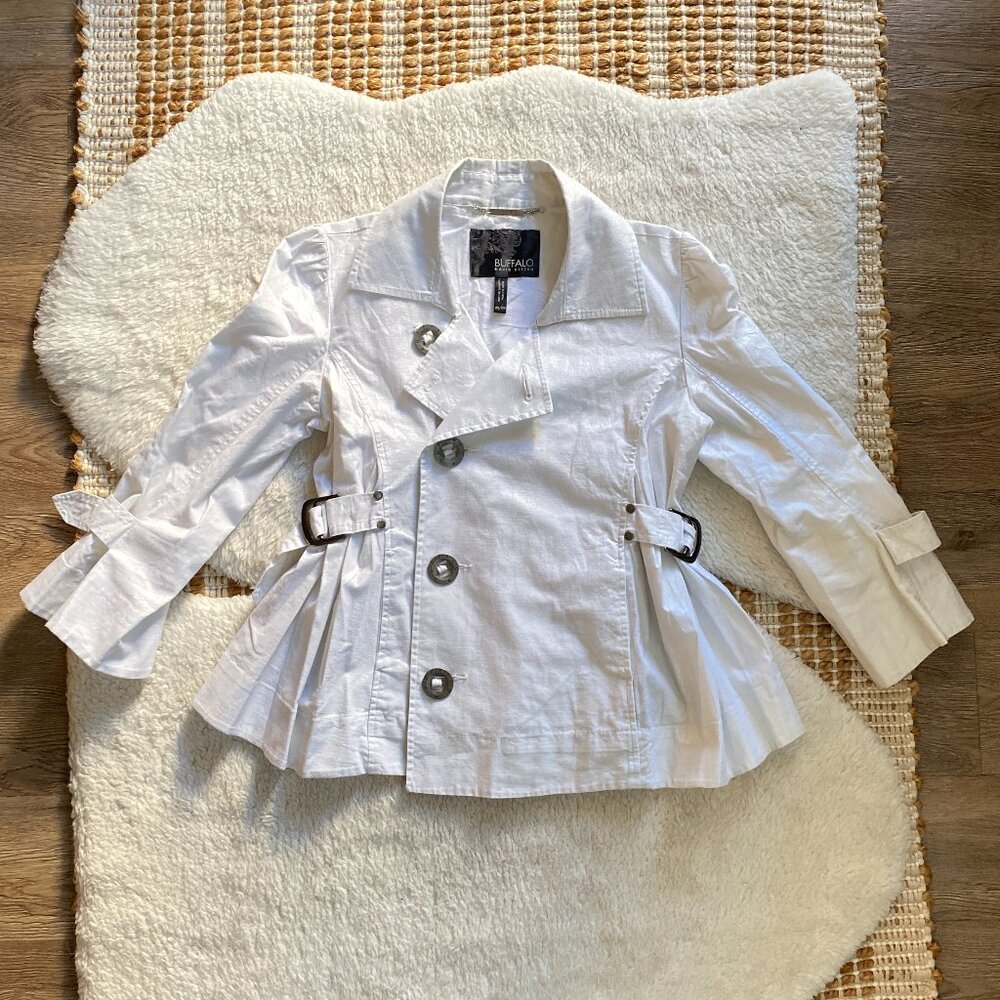 Buffalo David Bitton White Blazer Jacket Women’s Silver Button Cinched